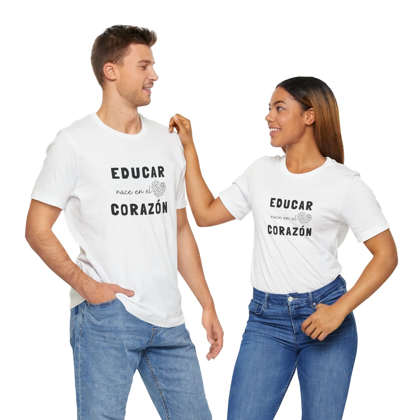 Educar nace en el corazón | unisex tshirt