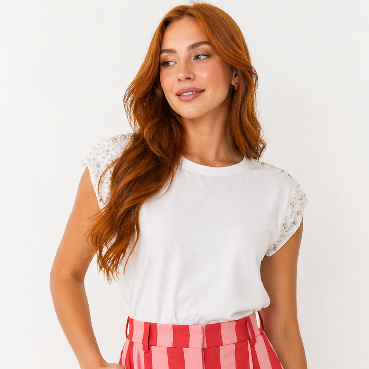 T-Shirt con Perlas y Pedrería Hecha a Mano