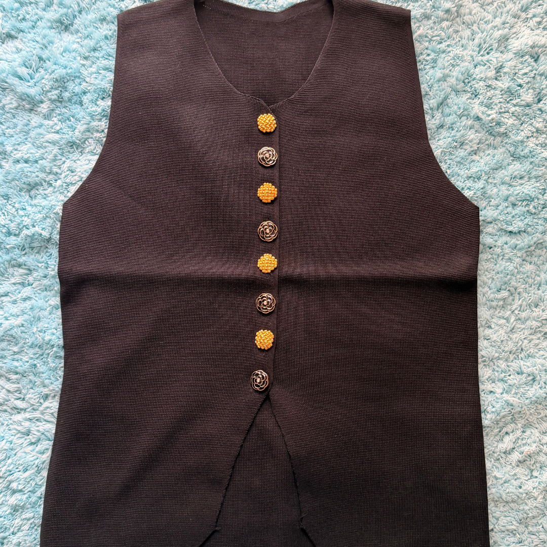 Top Casual Elegante TTS Fashion – Botones Florales Dorados