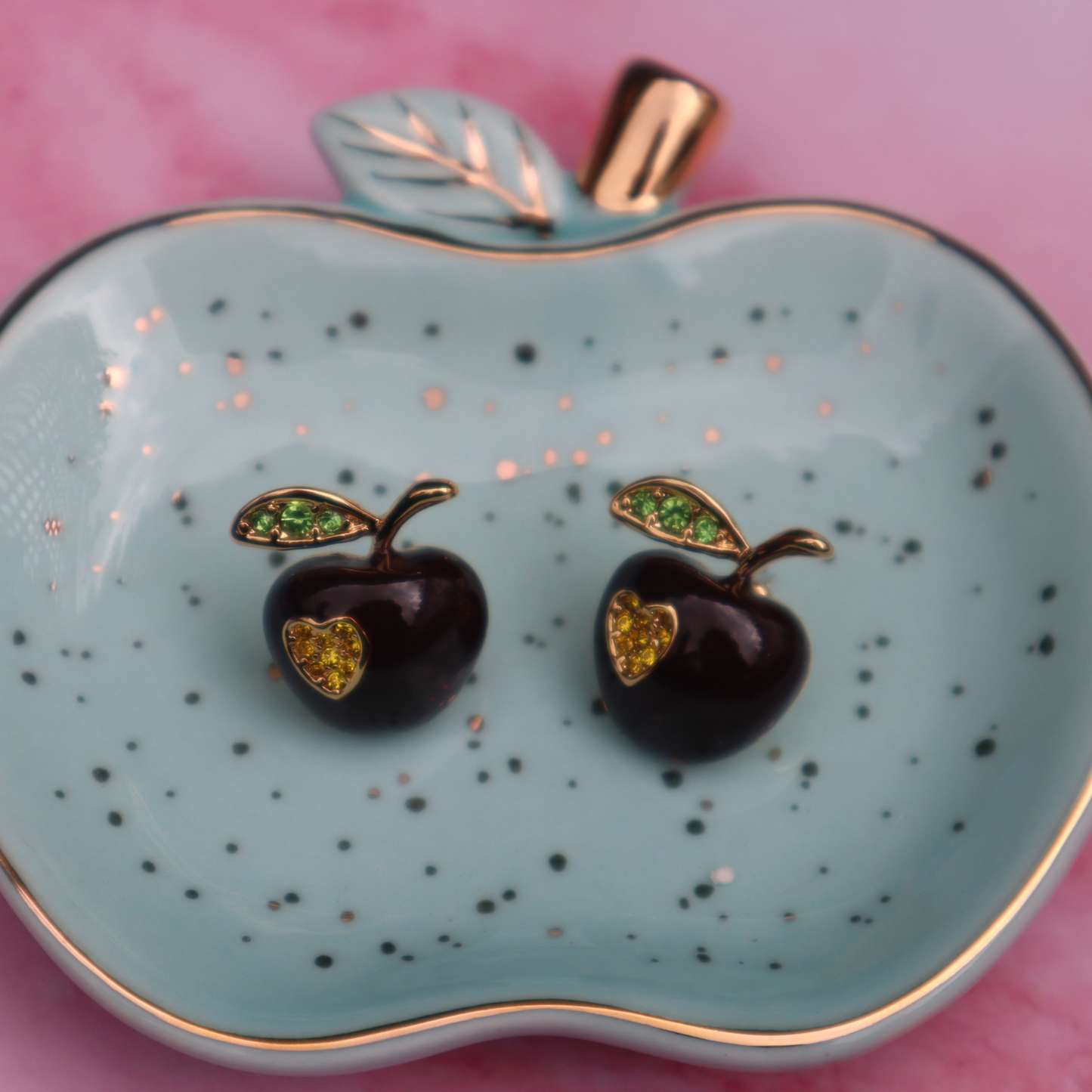 Vintage apple studs | Pendientes manzana