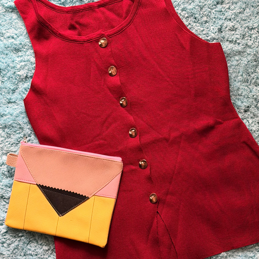 Blusa Elegante sin Mangas con Botones Dorados – TTS Fashion