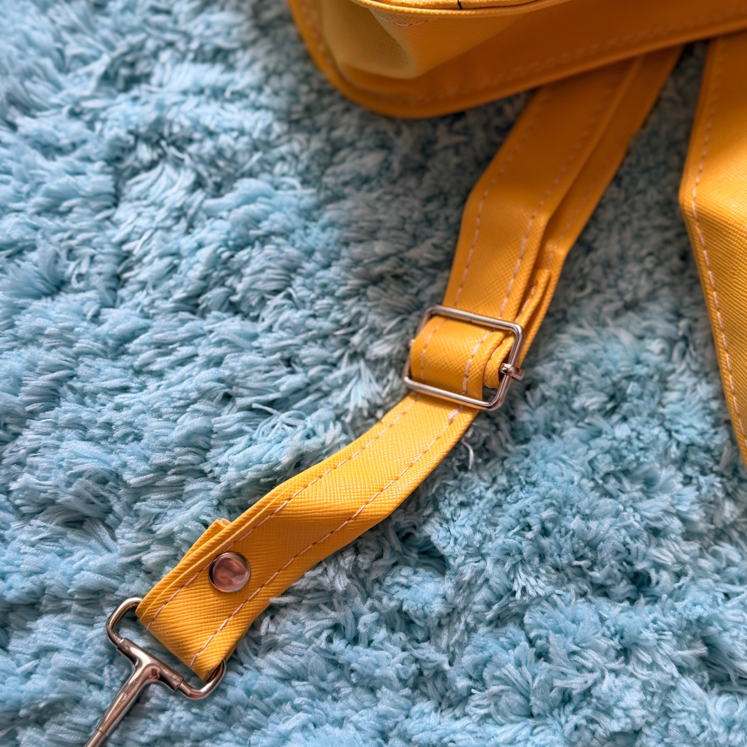 Crossbody “Pencil Chic”