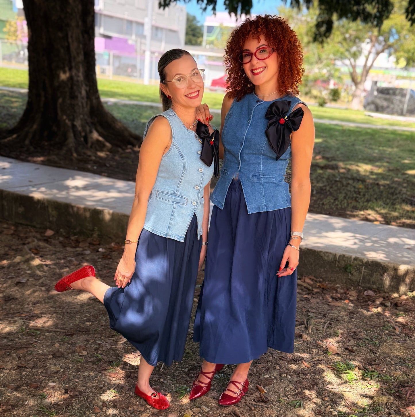 Falda midi azul marino